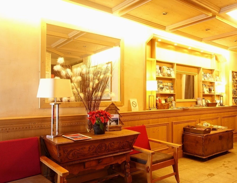 Hotel Restaurant La Couronne شامونكس المظهر الخارجي الصورة